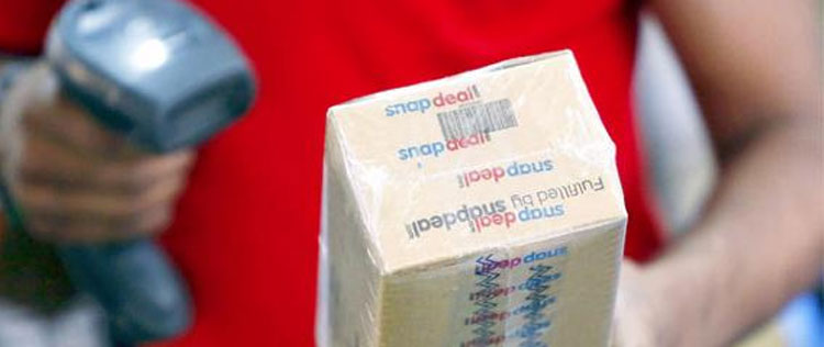 Merging Snapdeal and Flipkart is the best way to beat the leading e-commerce brand. 